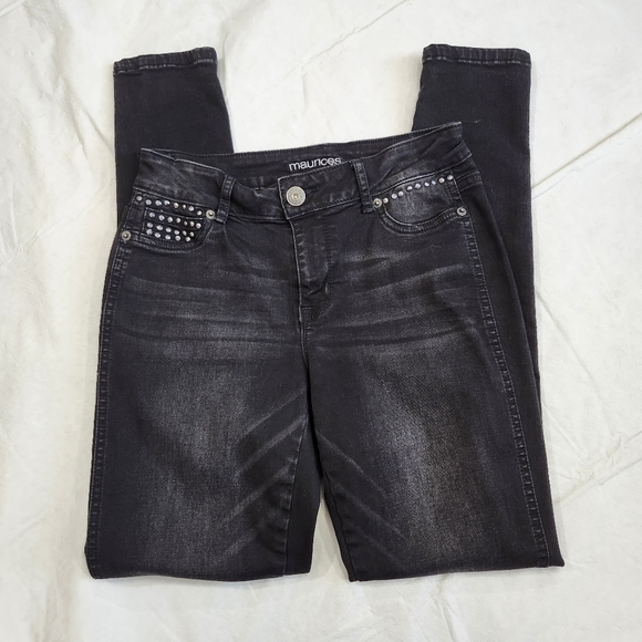Maurices Size Small  Stylish Black Rhinestone Women's Jeans - Picture 3 of 10